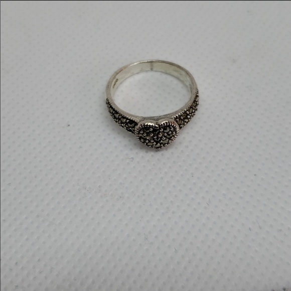 Silver Marcasite Ring - Picture 4 of 4